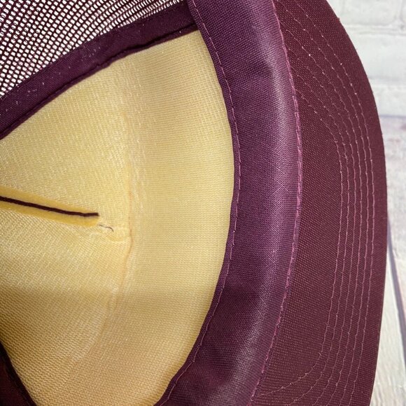 Vintage Trucker Hat Mesh Cap Snapback Burgundy Bayford - Merrifield Investment - Picture 9 of 9